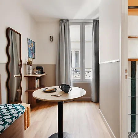 Apartmanhotel Edgar Montmartre - Paul 4*