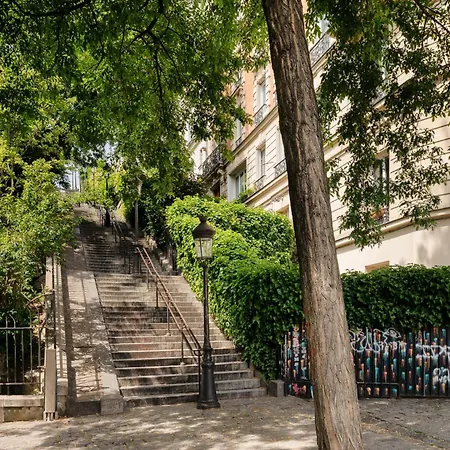 Edgar Montmartre - Paul باريس